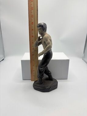 Vintage 1970’s 10.5” Bruce Lee handcrafted statue. China. Rare.